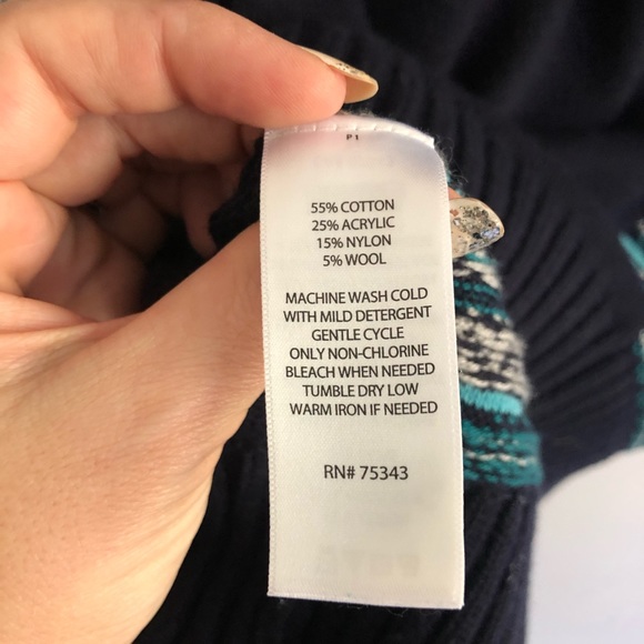 3/$21 🍭 Navy Blue Sweater Dress - Picture 6 of 6